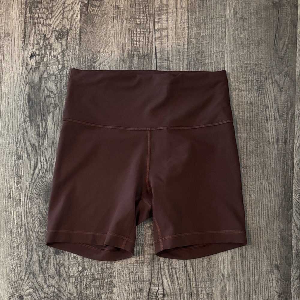 Lululemon WunderTrain 6 Inch Bike Shorts - Brown - Size 8
